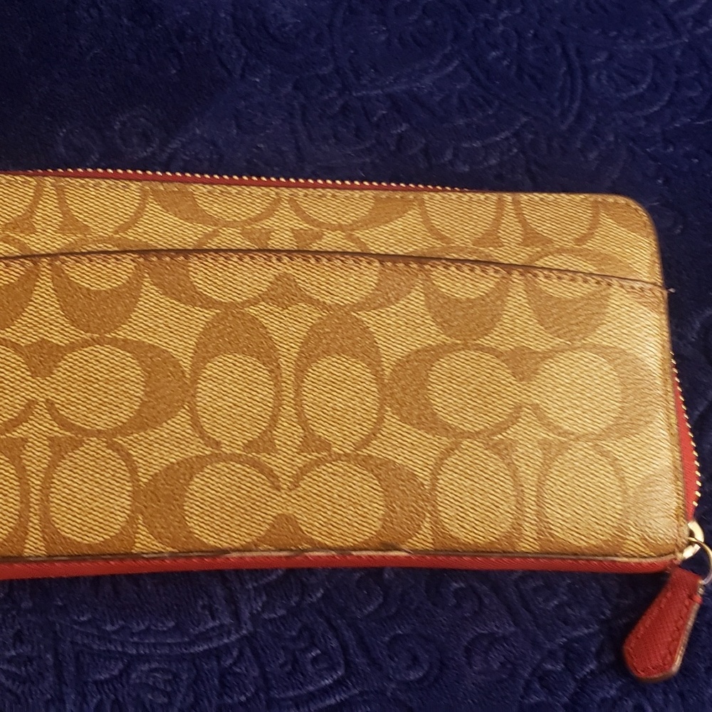 Wallet - Picture 3 of 3